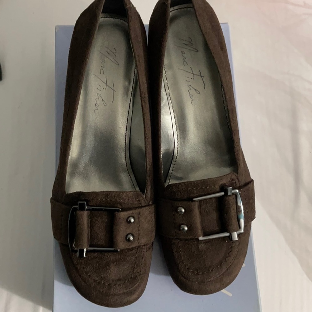Size 7 Marc Fisher atlas shoes